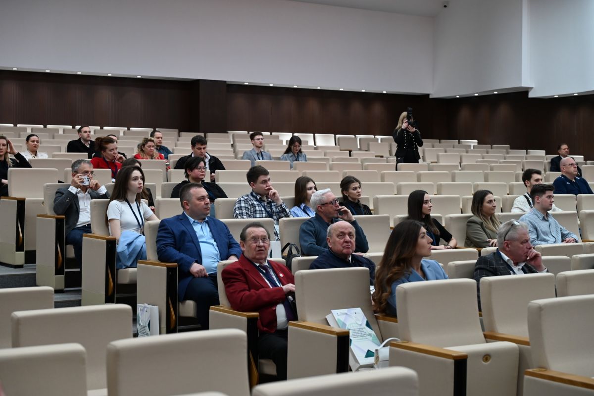 Conferință in memoriam Aureliu Gumeniuc