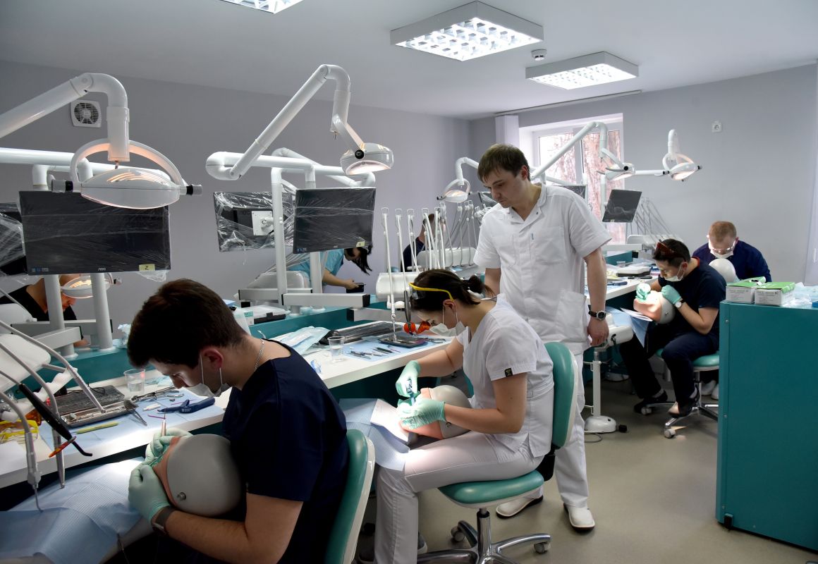 concurs mondial de restaurare estetică dentară